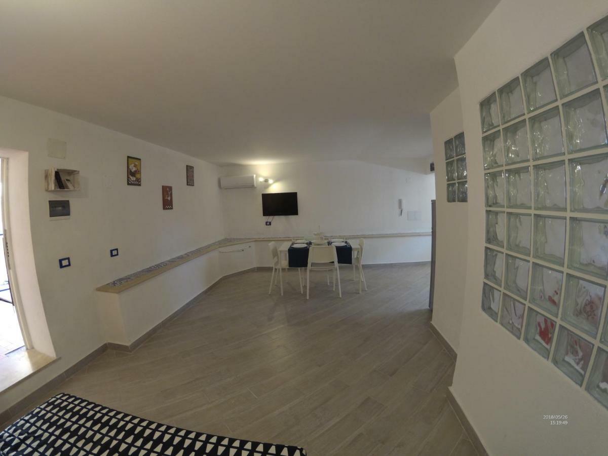 La Petit Maison Palermo Bagian luar foto